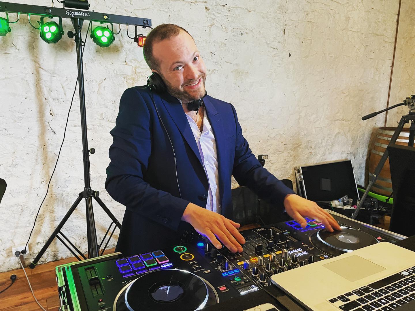 Dj hire melbourne