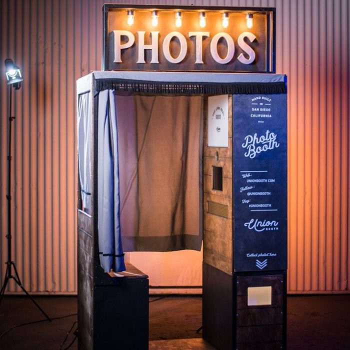 closed-style-photo-booth